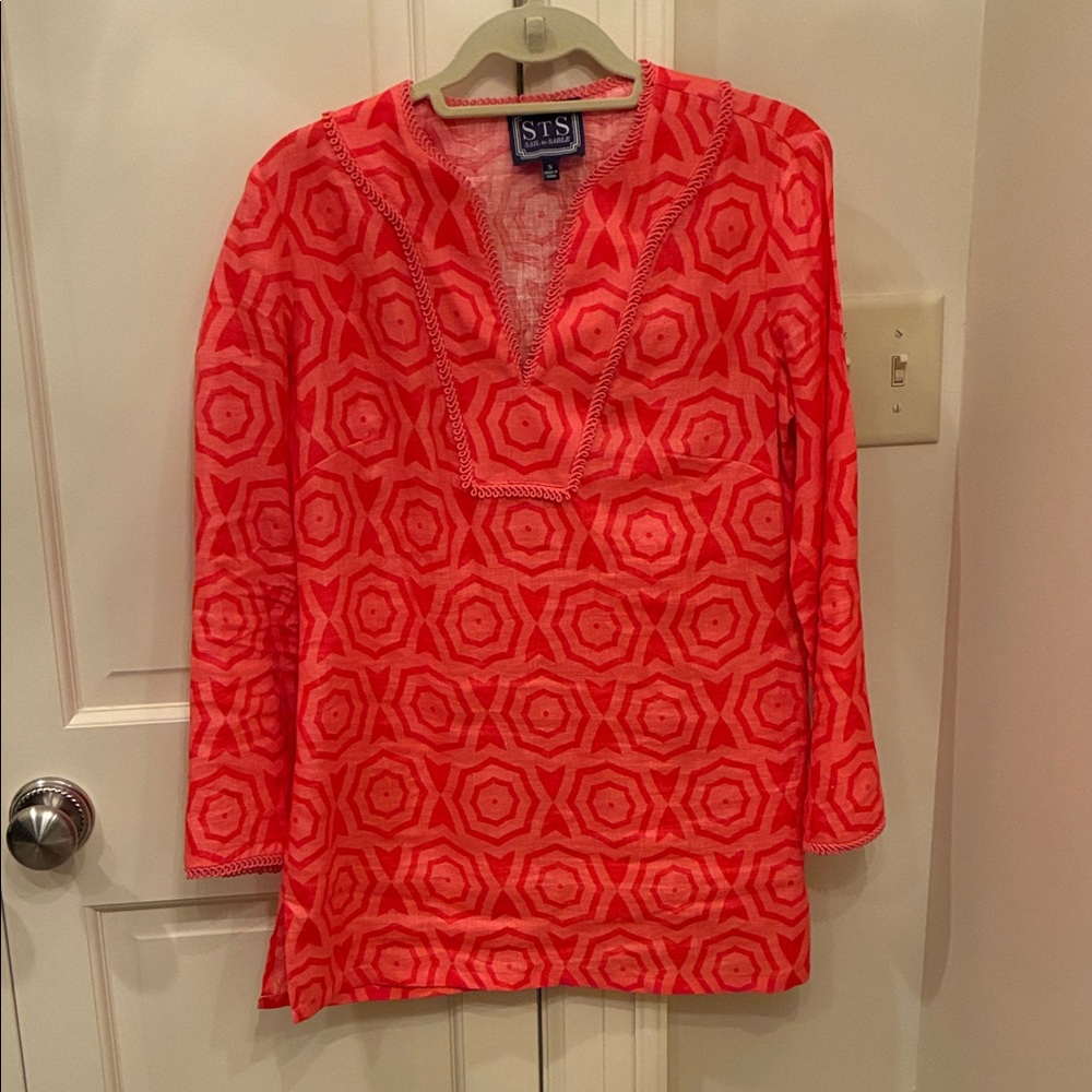 Sail to Sable Coral Geometric Tunic